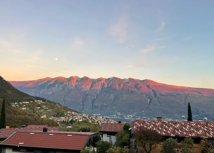 Casa Di Garda Vakantiehuis Tignale
